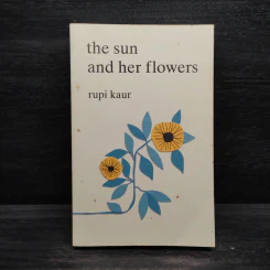 The Sun and Her Flowers - Rupi Kaur รูปที่ 1