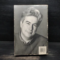 เกมรักหักเหลี่ยม - Ken Follett, สุวิทย์ ขาวปลอด รูปที่ 2