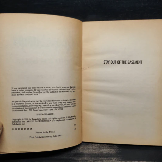Goosebumps Stay Out of the Basement - R.L.Stine รูปที่ 5