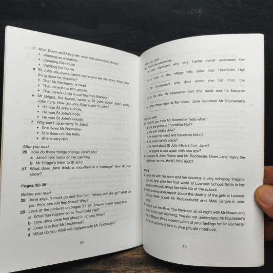 Jane Eyre (Penguin Readers Level 3) - Charlotte Brontë รูปที่ 9