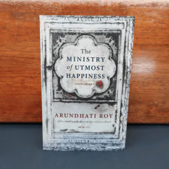 The Ministry of Utmost Happiness กระทรวงสุขสุดๆ -Arundhati Roy รูปที่ 1