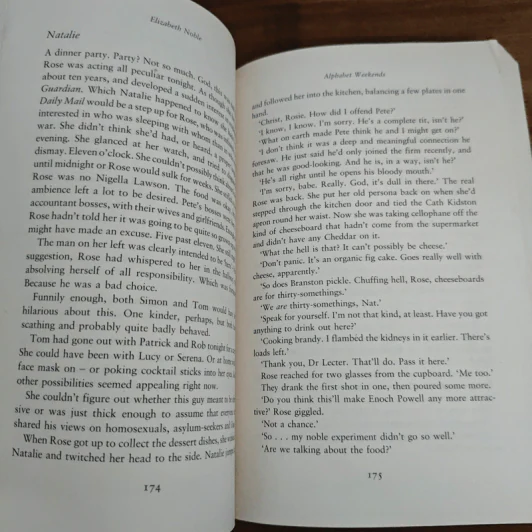 Alphabet Weekends - Elizabeth Noble รูปที่ 8