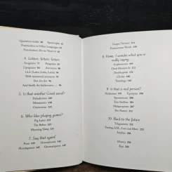 The Word Snoop: A Wild and Witty Tour of the English Language! - Ursula Dubosarsky, Tohby Riddle รูปที่ 9