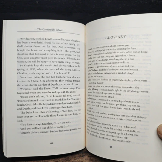 The Canterville Ghost (Oxford Bookworms Stage 2) - Oscar Wilde รูปที่ 8