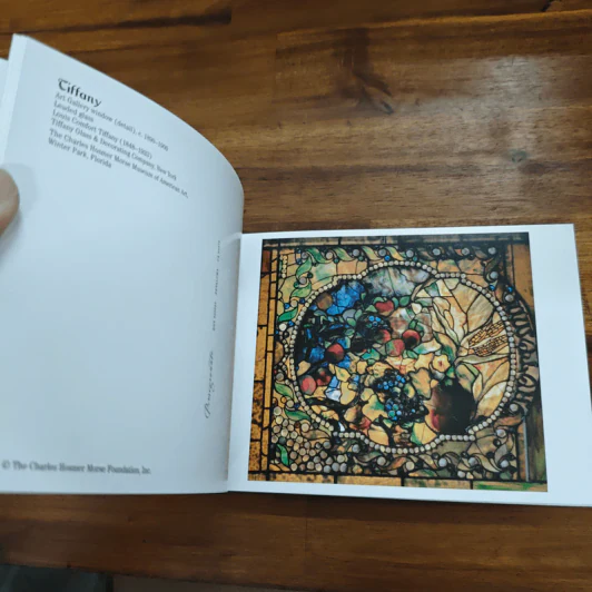 Tiffany: A Book of Postcards รูปที่ 8