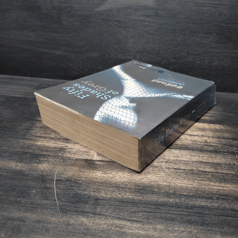 Fifty Shades of Grey ฟิฟตี้ เชดส์ ออฟเกรย์ เล่ม 1 - อี แอล เจมส์ รูปที่ 5