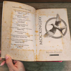 The Hunger Games + Mockingjay + Catching Fire - Suzanne Collins รูปที่ 10