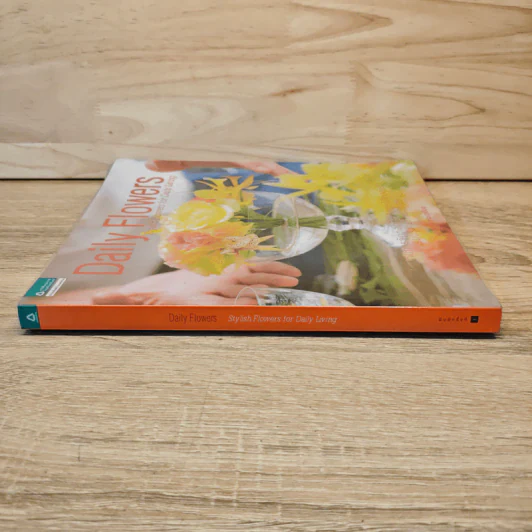 Daily Flowers ไอเดียการจัดดอกไม้ให้สนุกได้ตลอดปี - ปณิธาน ทองสถิตย์ รูปที่ 2