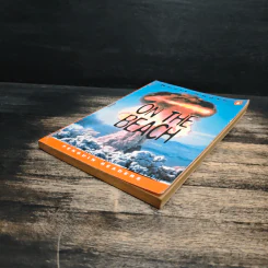 On the Beach (Penguin Readers Level 4) - Nevil Shute รูปที่ 4