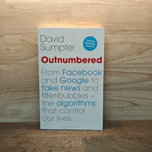 Outnumbered - David Sumpter รูปที่ 1