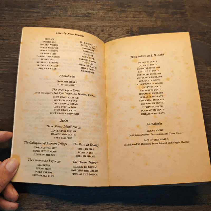 Key of Valor - Nora Roberts รูปที่ 6