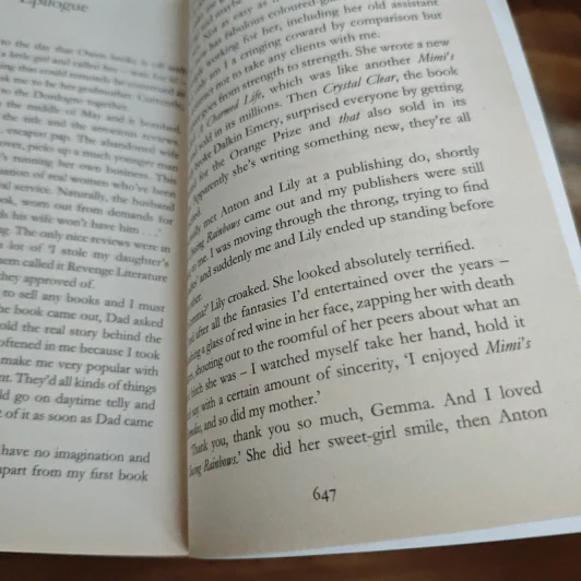 The Other Side of the Story - Marian Keyes รูปที่ 10