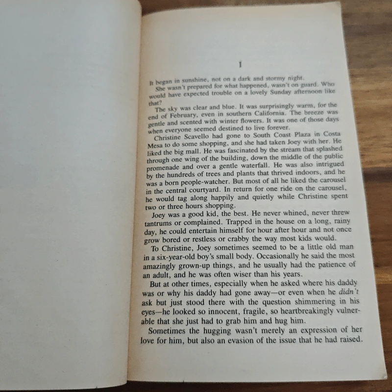 The Servants of Twilight - Dean Koontz รูปที่ 9