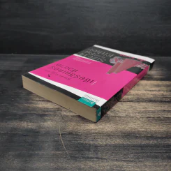 Size 14 is not Fat Either สายลับจับไมค์สืบ คดีที่ 2 เชียร์ลีดเดอร์หัวขาด - Meg Cabot (เม็ก คาบอท) รูปที่ 5