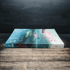 Cold As Ice หัวใจน้ำแข็ง พยัคฆ์ร้ายหัวใจน้ำแข็ง เล่ม 2 - Anne Stuart รูปที่ 3