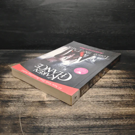 Touch the Dark สัมผัสรักแวมไพร์ - Karen Chance, พน พรรคมีนนท์ รูปที่ 5