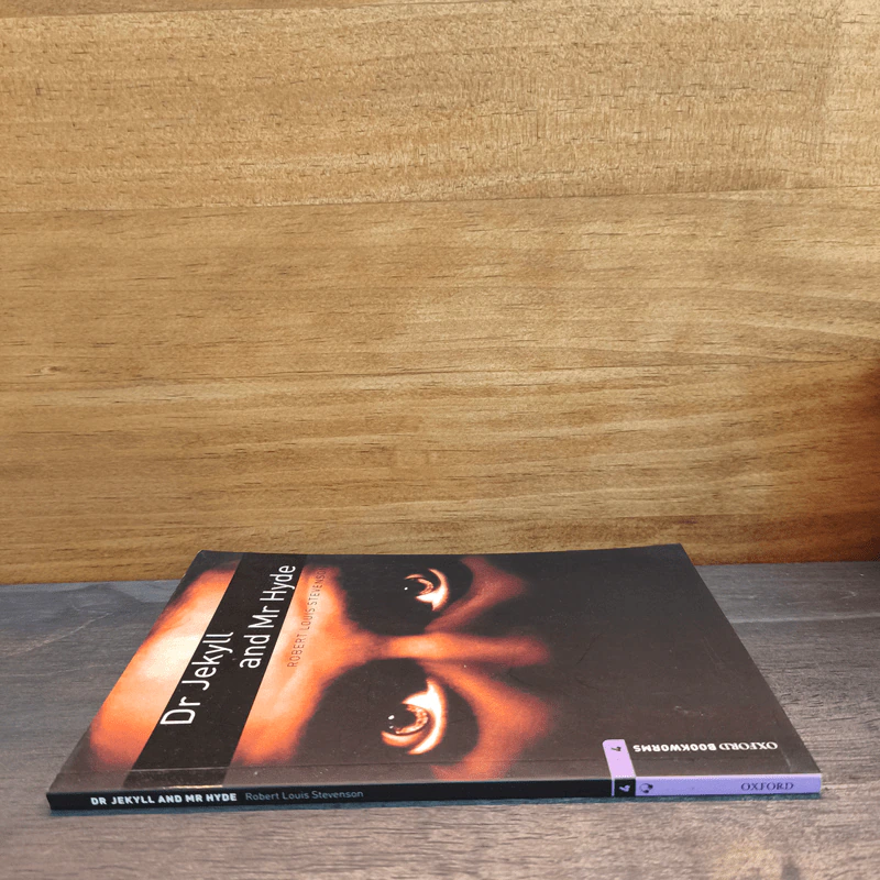 Dr Jekyll and Mr Hyde by Robert Louis Stevenson - Oxford Bookworms Stage 4 รูปที่ 2