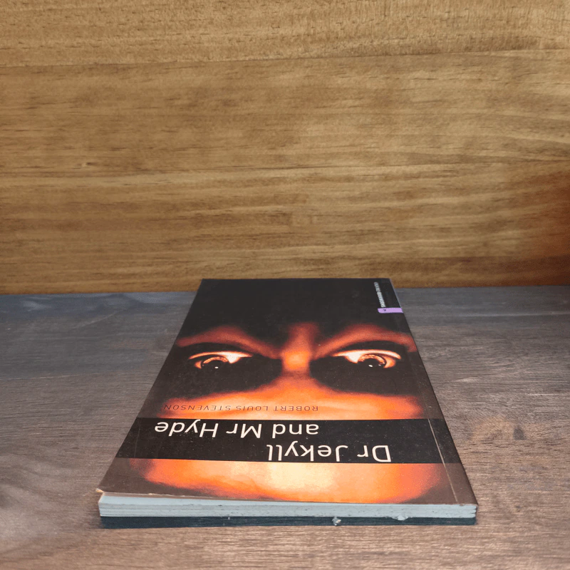 Dr Jekyll and Mr Hyde by Robert Louis Stevenson - Oxford Bookworms Stage 4 รูปที่ 4