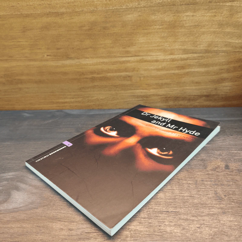 Dr Jekyll and Mr Hyde by Robert Louis Stevenson - Oxford Bookworms Stage 4 รูปที่ 3