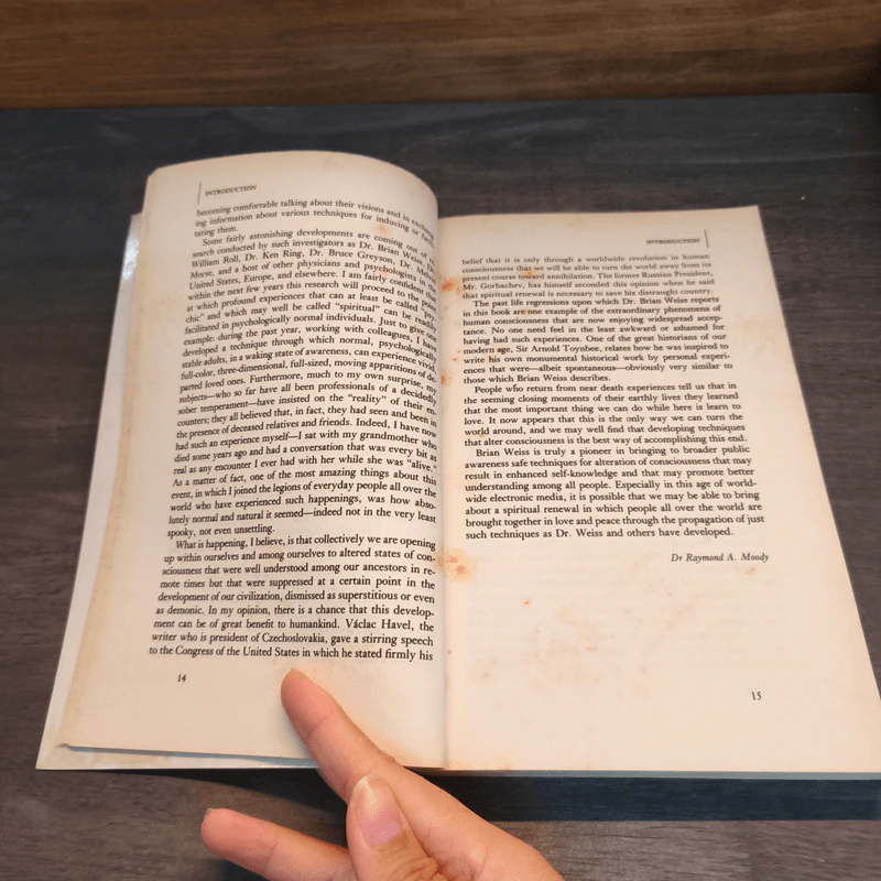 Through Time Into Healing - DR Brian Weiss รูปที่ 8