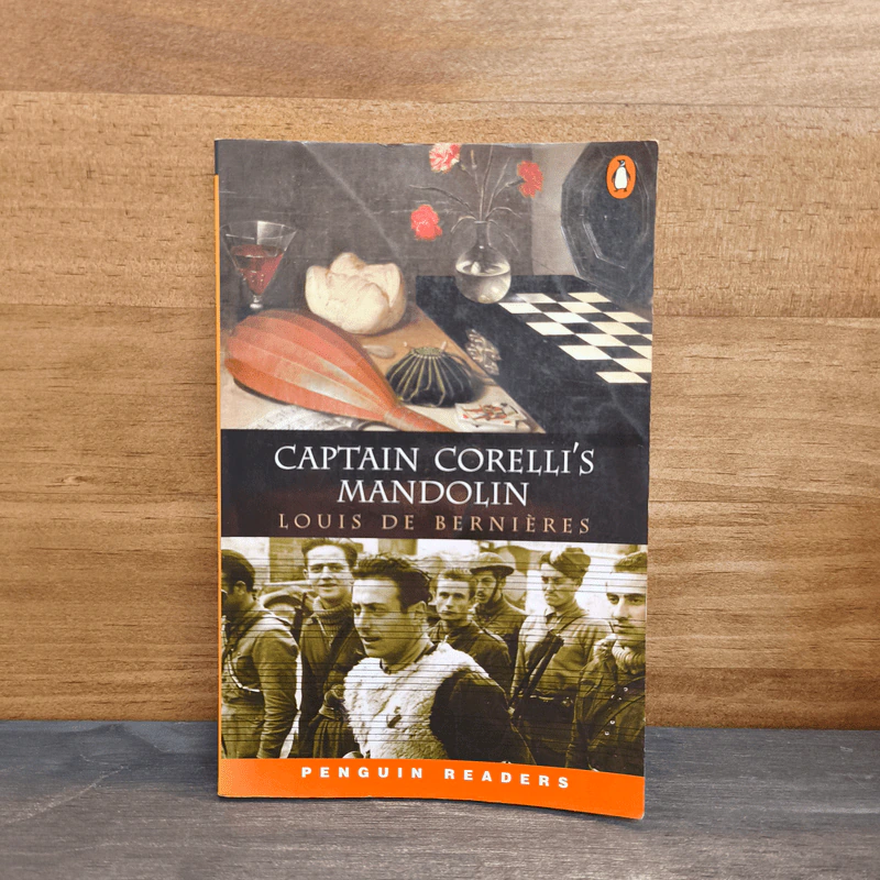 Captain Corelli's Mandolin (Penguin Readers Level 6) - Louis de Bernieres รูปที่ 1