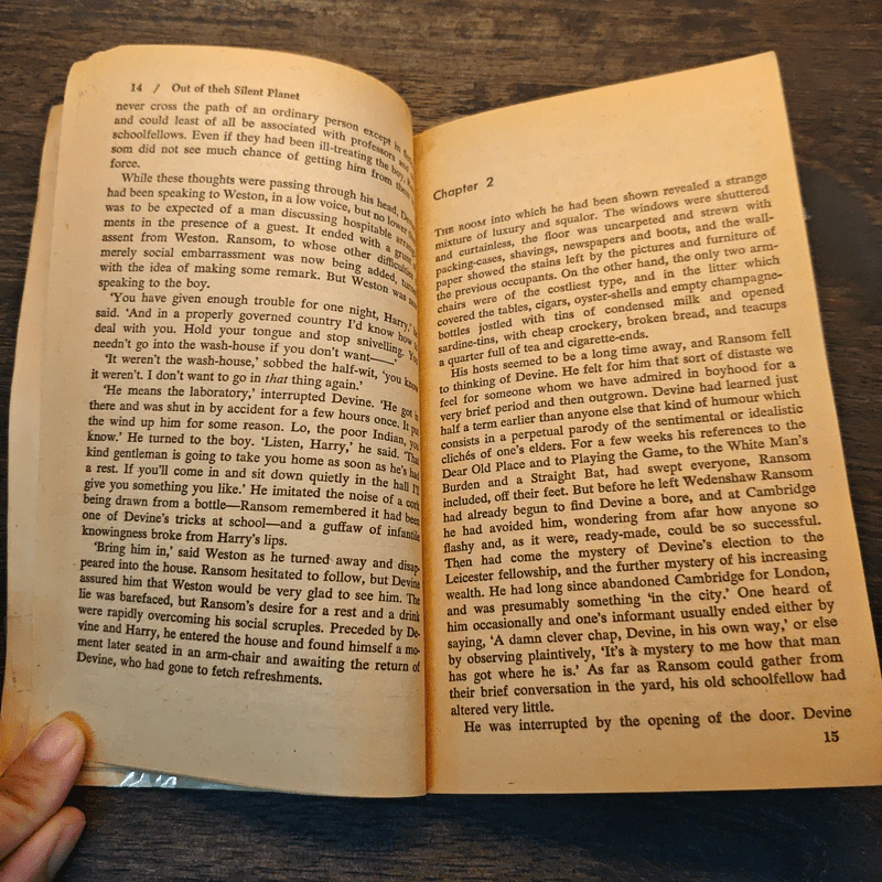 Out of the Silent Planet - C.S. Lewis รูปที่ 7