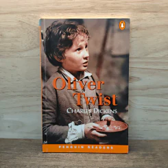 Oliver Twist - Charles Dickens รูปที่ 1