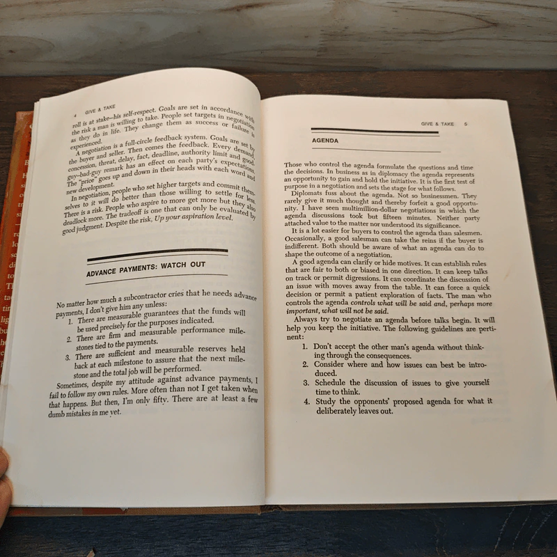 Give & Take: The Complete Guide to Negotiating Strategies & Tactics - Chester L. Karrass รูปที่ 10