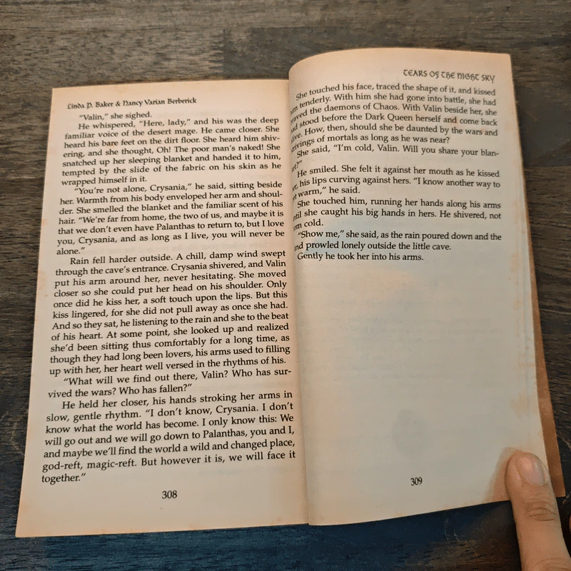 Tears of the Night Sky : The Chaos War Series - Linda P. Baker, Nancy Varian Berberick รูปที่ 8