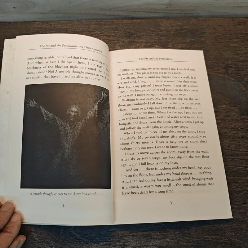 The Pit and the Pendulum and Other Stories - Oxford Bookworms Library: Stage 2 รูปที่ 7