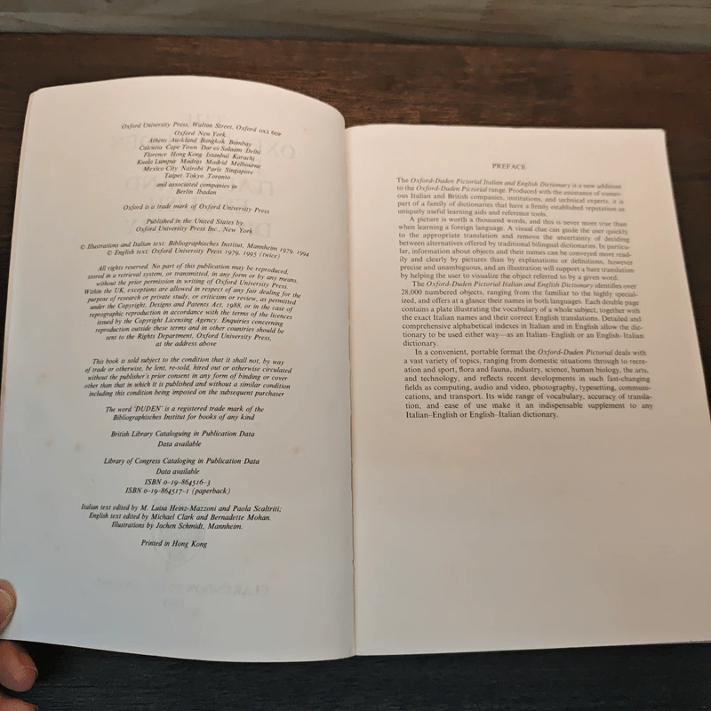 The Oxford-Duden Pictorial Italian and English Dictionary รูปที่ 6