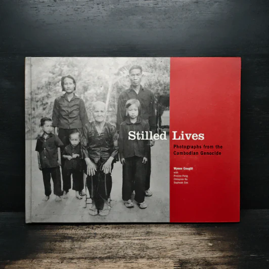 Stilled Lives Photographs from the Cambodian รูปที่ 1