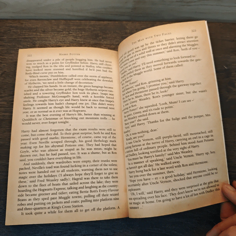 Harry Potter and the Philosopher's Stone - J.K.Rowling รูปที่ 8