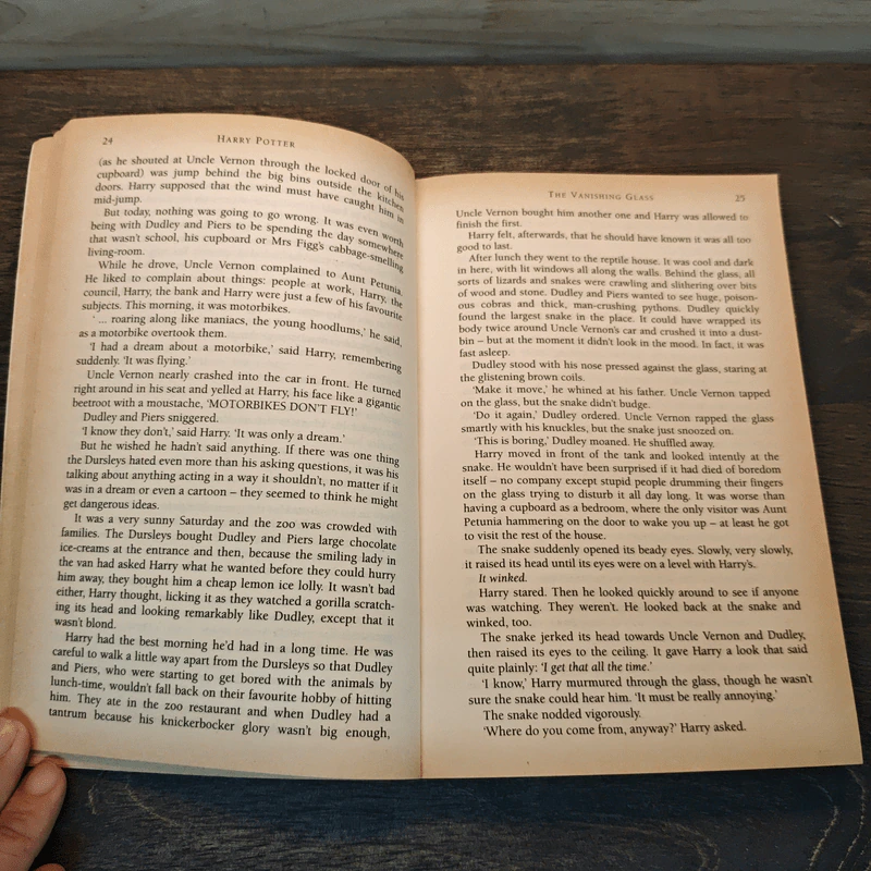 Harry Potter and the Philosopher's Stone - J.K.Rowling รูปที่ 7