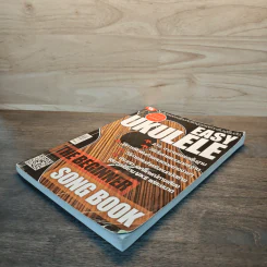 Easy Ukulele หนังสือเพลงพร้อมคอร์ดอูคูเลเล่สำหรับผู้เริ่มต้น รูปที่ 3