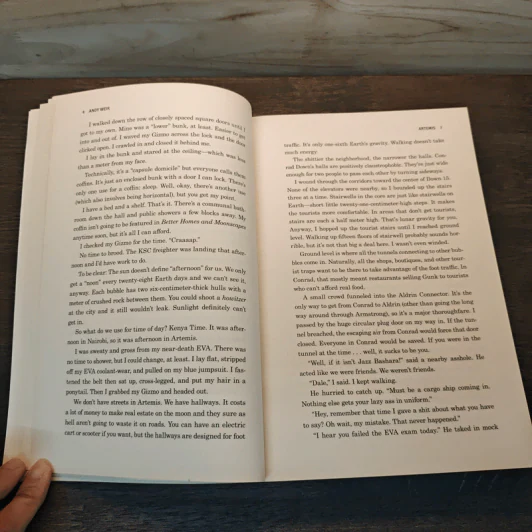 Artemis - Andy Weir รูปที่ 7