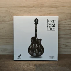 Love in the light  lines ความรัก ปากกา กีต้าร์โปร่ง รูปที่ 1