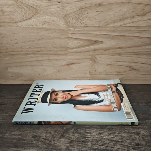 WRITER ปีที่ 1 ฉบับที่ 8 มิถุนายน 2555 รูปที่ 2