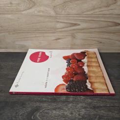 May Made Volume 3 Crunch Book - กุลพัชร์ กนกวัฒนาวรรณ รูปที่ 2