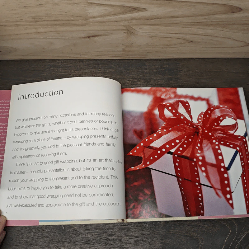 Gift Wrapping - Lucy Berridge รูปที่ 7