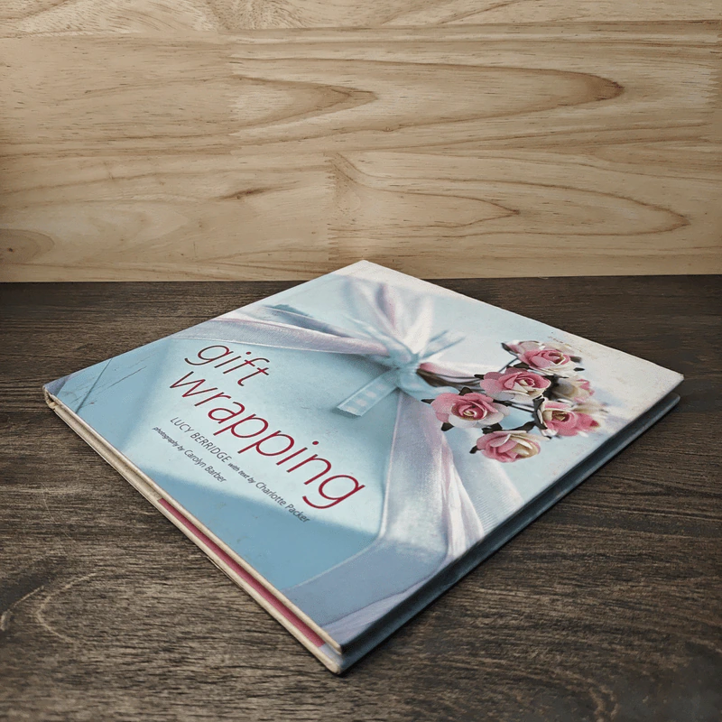 Gift Wrapping - Lucy Berridge รูปที่ 3