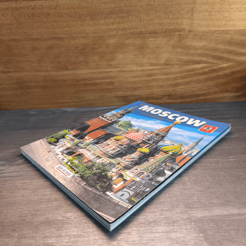 Moscow 160 Colour Illustrations Map of the Kremlin Moscow Map & Metro Guide รูปที่ 3
