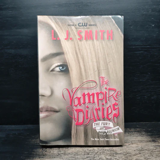 The Vampire Diaries: The Fury and Dark Reunion - L.J.Smith รูปที่ 1