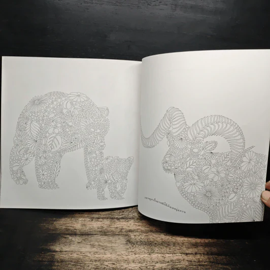 Animal Kingdom แต่งลวดลาย แต้มสีสัน เติมจินตนาการชีวิตสัตว์โลก - Millie Marotta รูปที่ 10