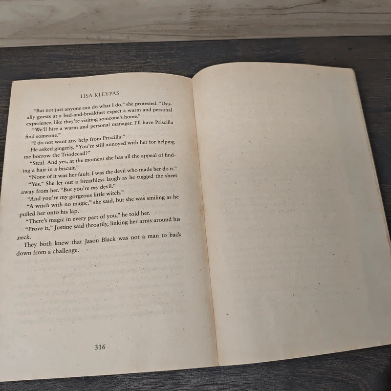 Crystal Cove: A Friday Harbor Novel - Lisa Kleypas รูปที่ 7