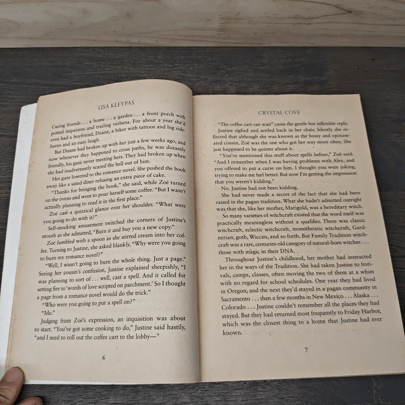 Crystal Cove: A Friday Harbor Novel - Lisa Kleypas รูปที่ 6