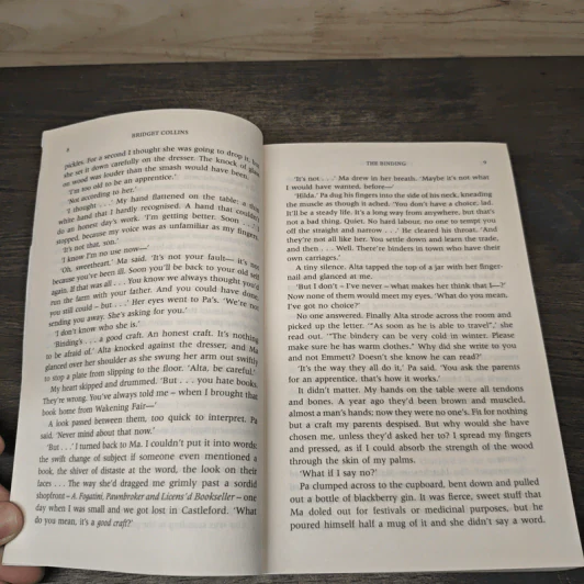 The Binding - Bridget Collins รูปที่ 7