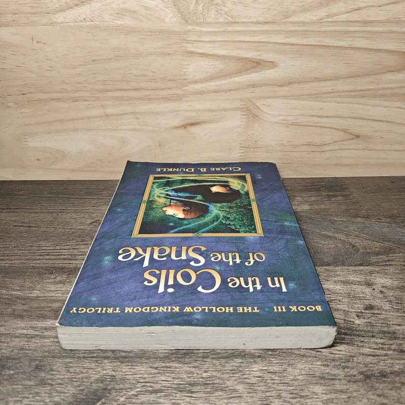 In The Coils of the Snake - Clare B.Dunkle รูปที่ 4