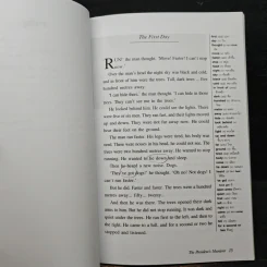 พลิกปมสังหารปาธานาธิบดี The President's Murderer - Oxford Bookworms Stage 1 รูปที่ 10
