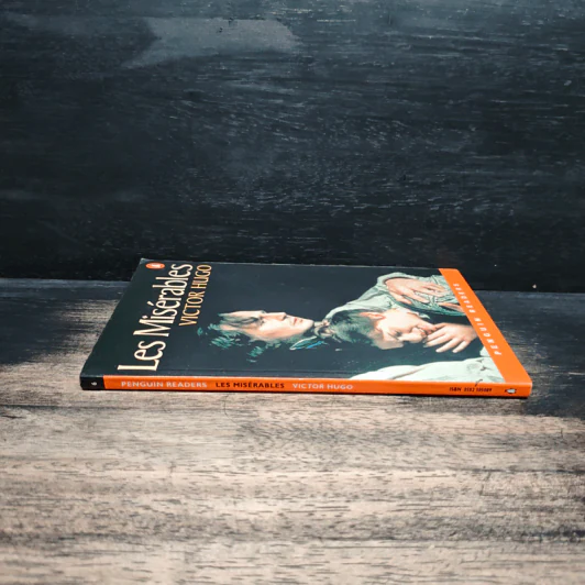 Victor Hugo (Penguin Readers Level 6) - Les Miserables รูปที่ 3